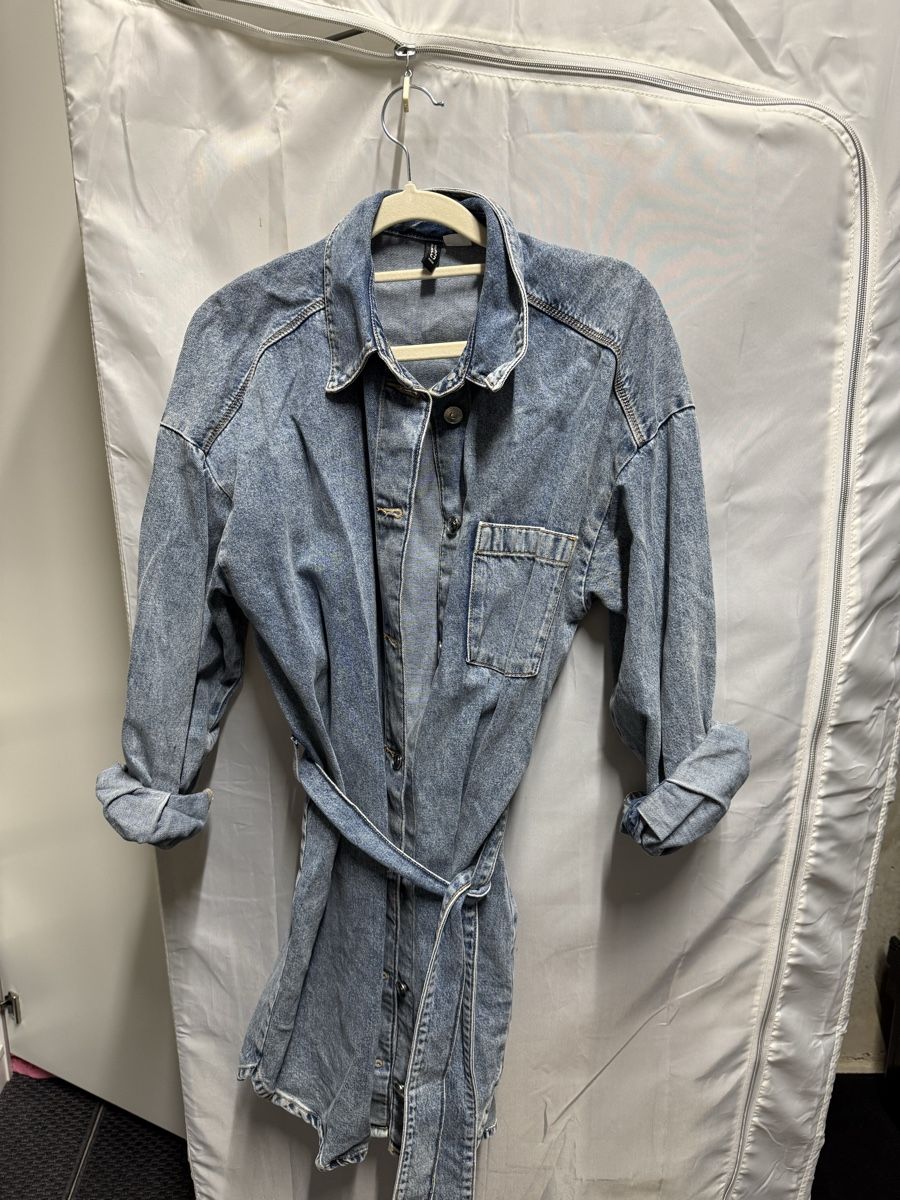 H&M Vestiti: Robe jeans – Nuovo (secondo la descrizione) da Eysins venduto da con_9f9v