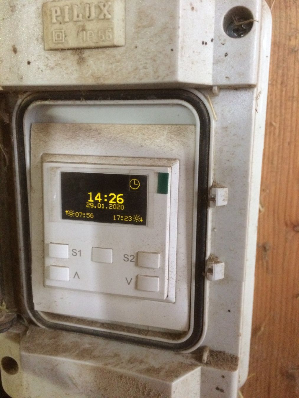 Alle Maschinen: Futterautomat für Pferde – Gebraucht aus Samstagern von HB8833 3