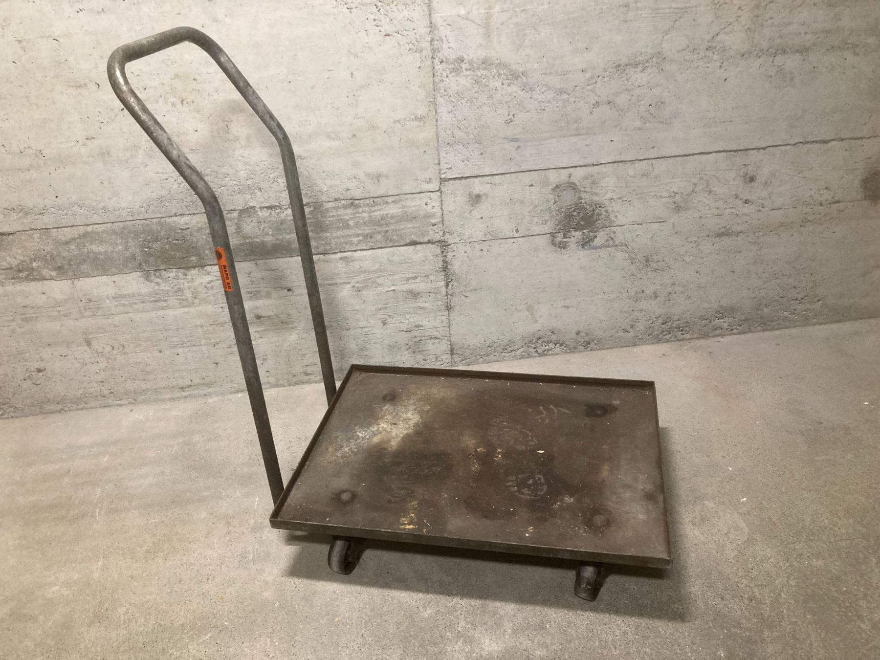 Tous les outils: Werkstattwagen – D'occasion à Krattigen par 033rad