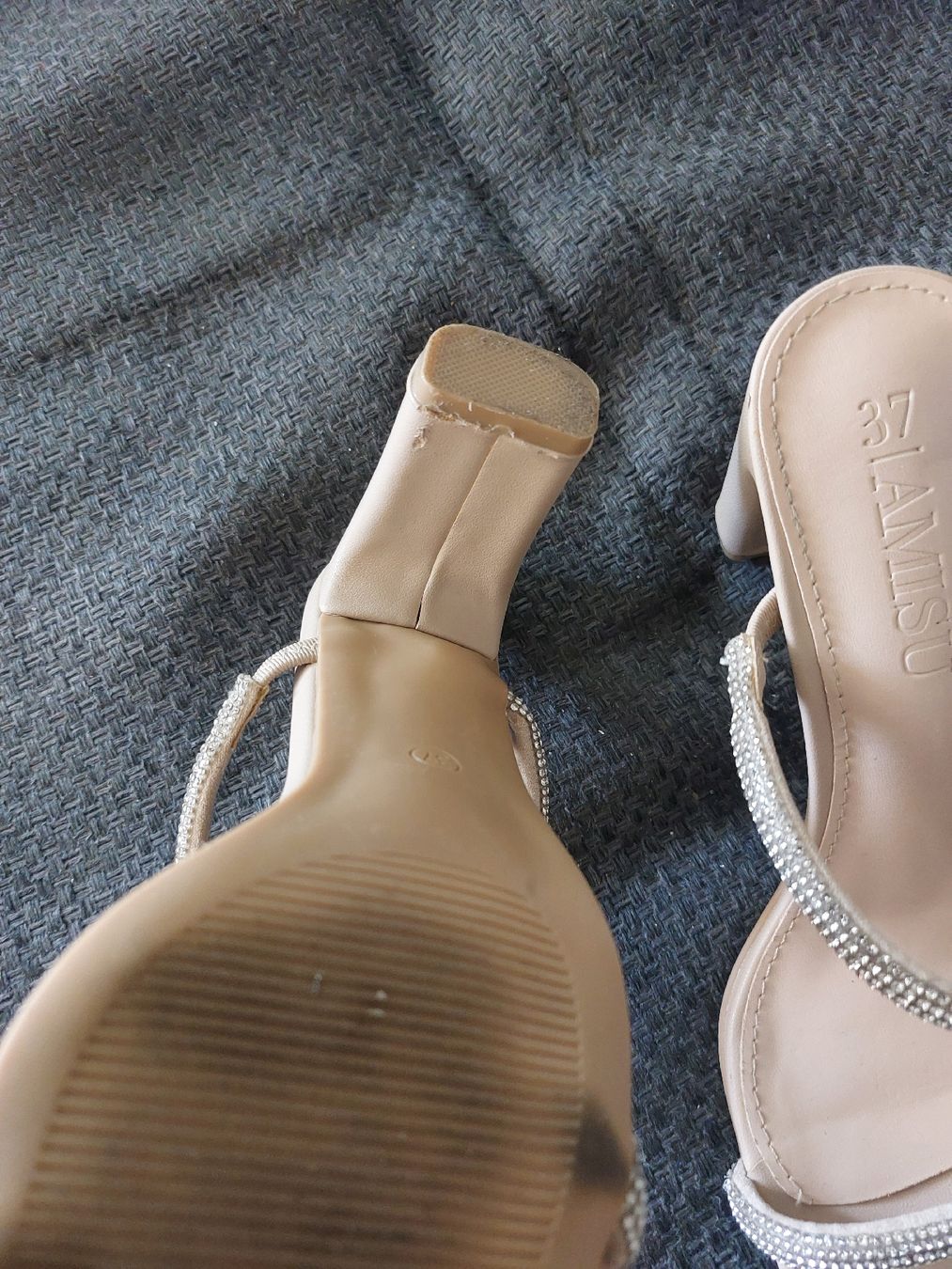 Damenschuhe: Sandaletten mit Strass, Beige, Gr. 37 – Gebraucht aus Gwatt (Thun) von B.D.999 3