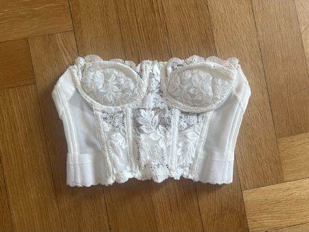 Fleur de Lace Vintage Cropped Corset