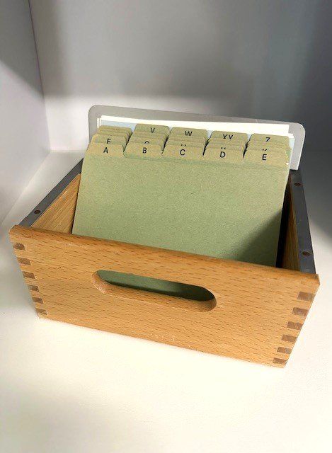 Sistemi di archiviazione: kLeiNe KaRteibOx – Usato da Winkel venduto da zeho