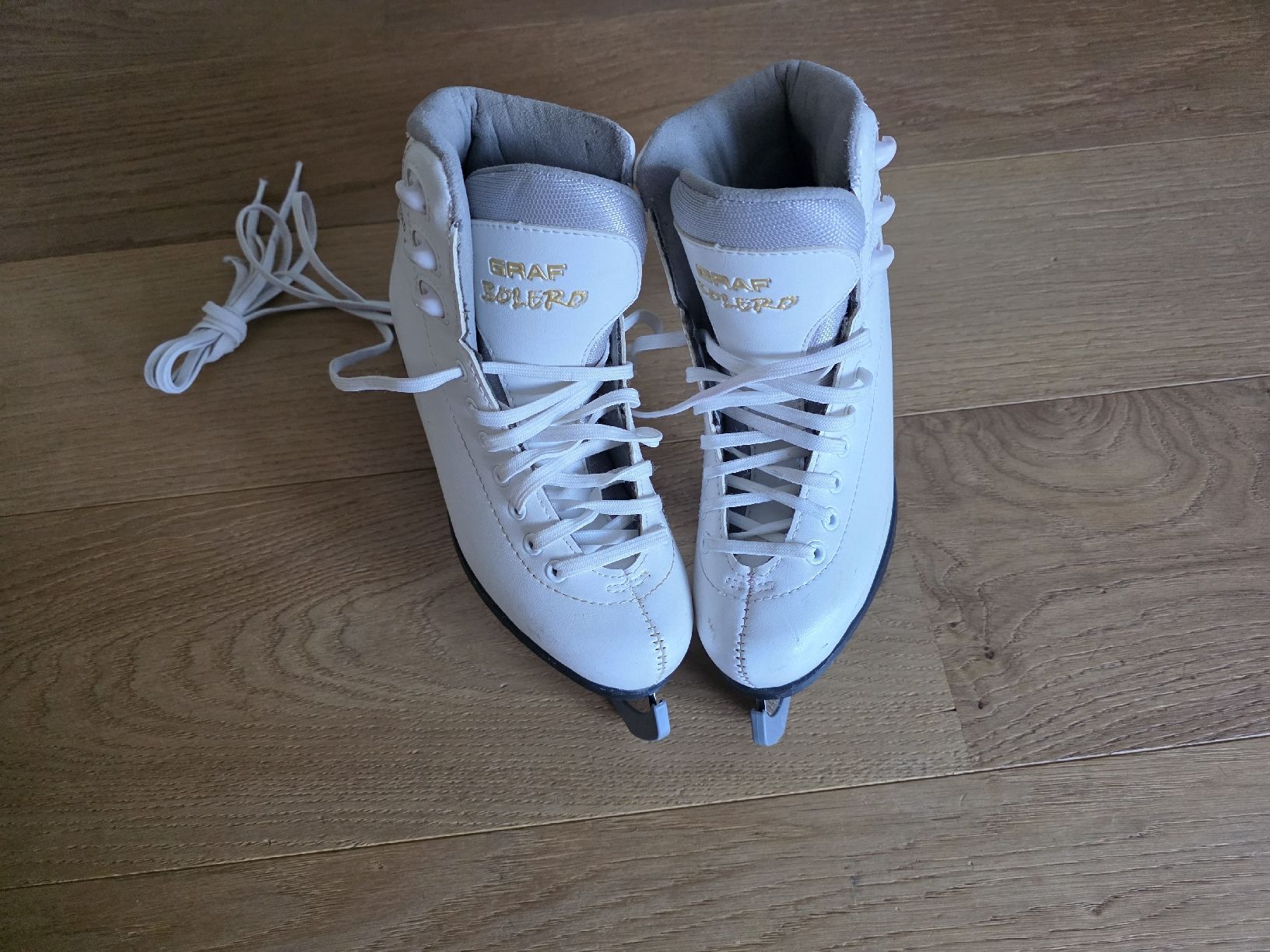 Graf Pattini da ghiaccio: Graf Bolero Schlittschuh, Gr. 35 – Usato da Oberhasli venduto da Fabilan