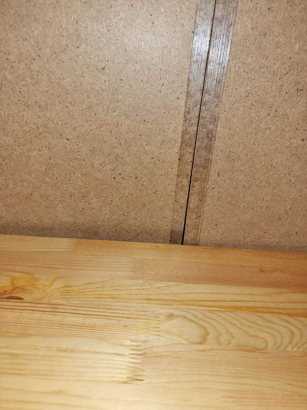 Armadi: Holzschrank mit Spiegel – Usato da Zürich venduto da dav_yd5m 3