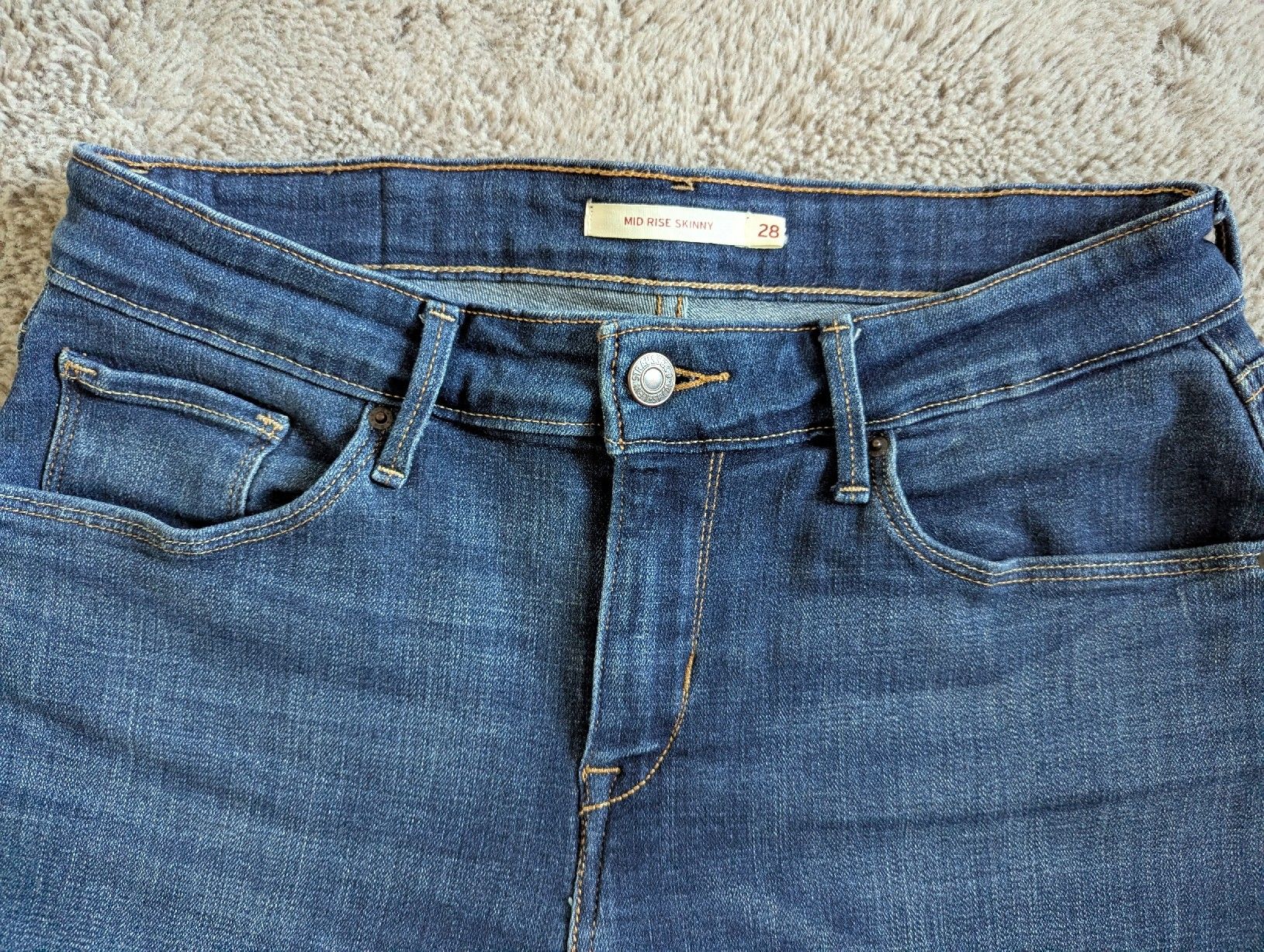 Levi's Jeans: jean Levi's taille 28 – D'occasion à Montreux par dem_gyt9 1