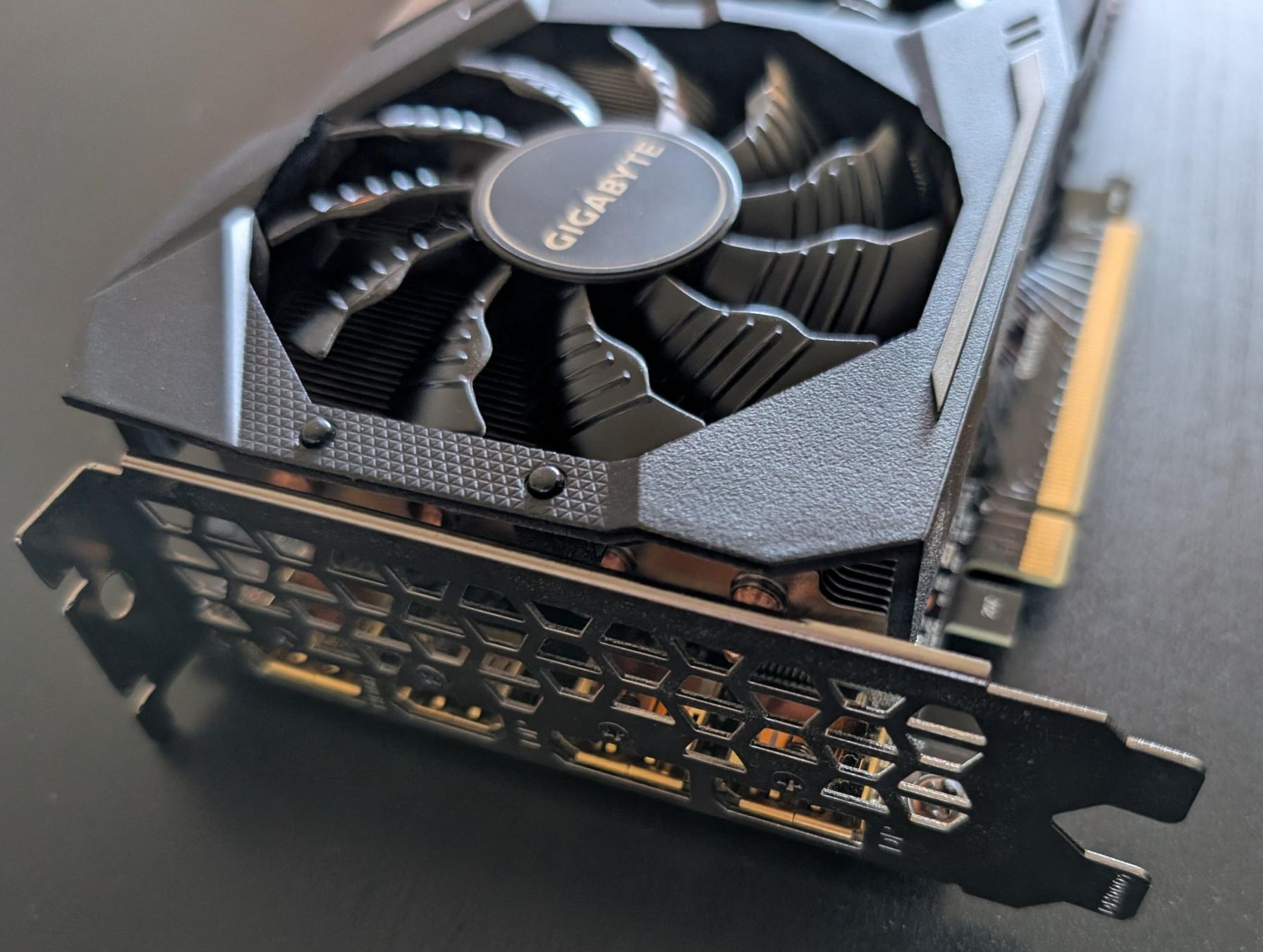 Nvidia Grafikkarten: Gigabyte GeForce RTX 2070 Super Gaming OC 8G – Gebraucht aus Worblaufen von adrianer 1