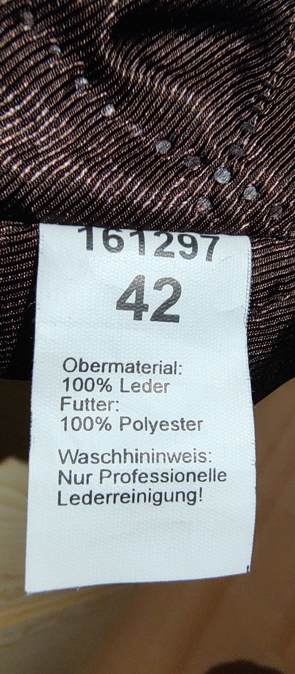 Jacken: Damen Lederjacke  – Gebraucht aus Grenchen von car_qq2t 2
