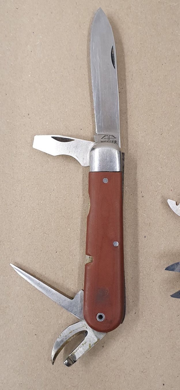 Victorinox Taschenmesser: 2 Sackmesser - Victorinox und Wenger – Gebraucht aus Kreuzlingen von Rschweiz1 7