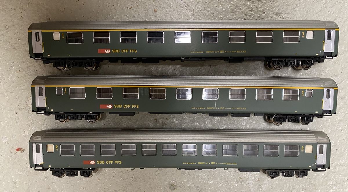 Liliput Modelleisenbahnen: UIC-X – Gebraucht aus Orbe von SMODELE 2