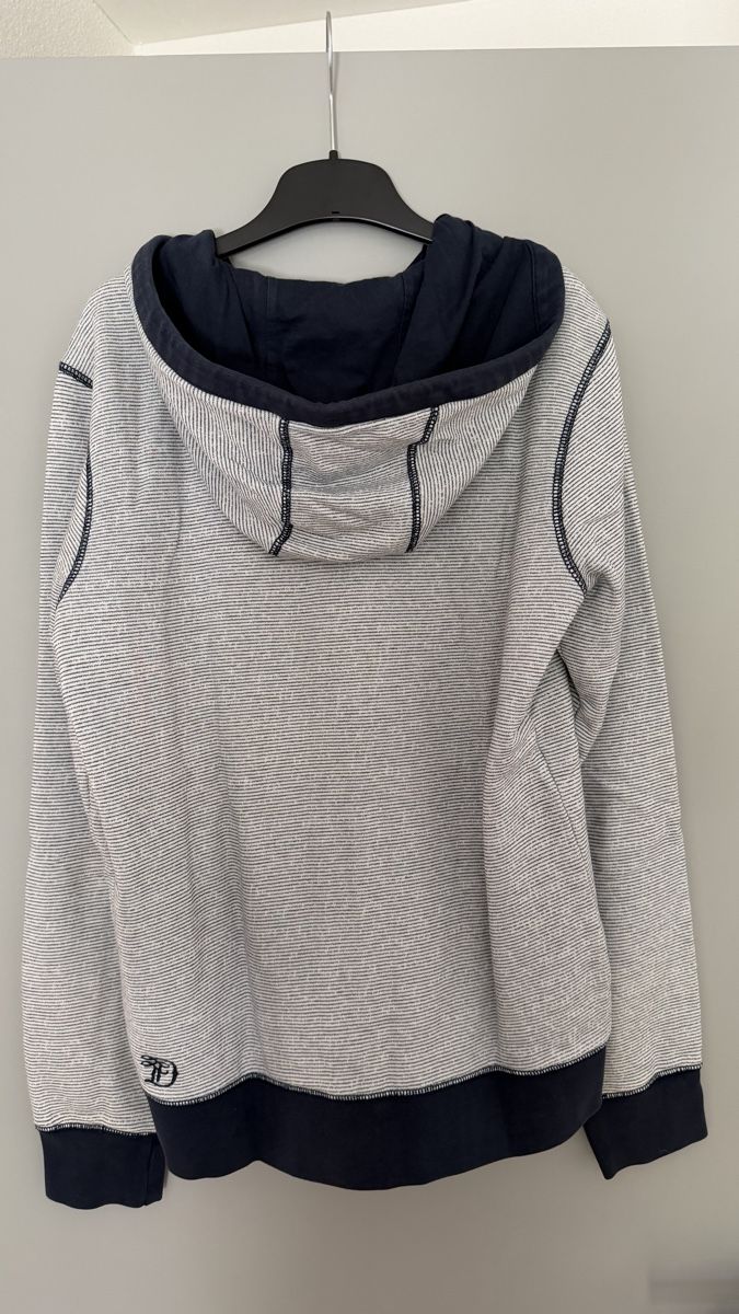 Tom Tailor Pullover & Sweatshirts: Herren Kapuzenpullover, Grösse S, guter Zustand – Gebraucht aus Mettmenstetten von Sunsethunter04 1