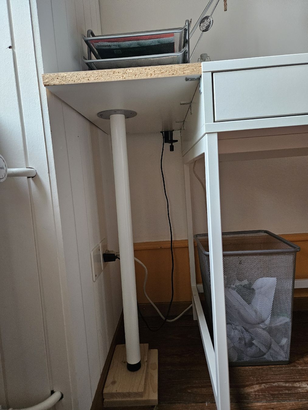 Ikea Schreibtische: Ikea Schreibtisch – Gebraucht aus Buchs AG von CaVi123 1