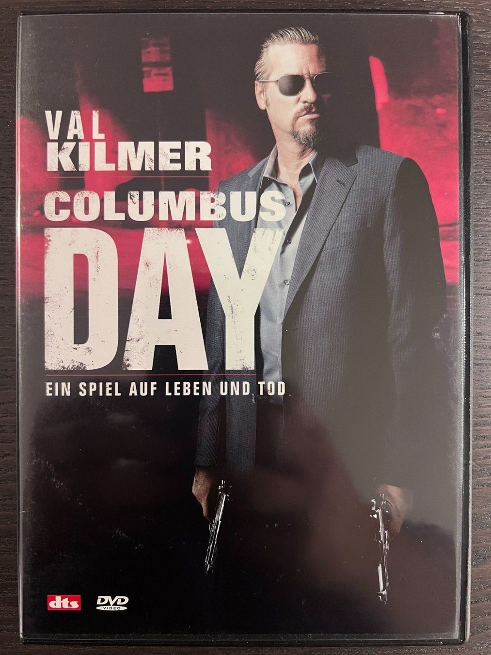 Tutti i DVDs: Columbus Day - Ein Spiel auf Leben und Tod – Usato da Zürich venduto da FilmFreunde