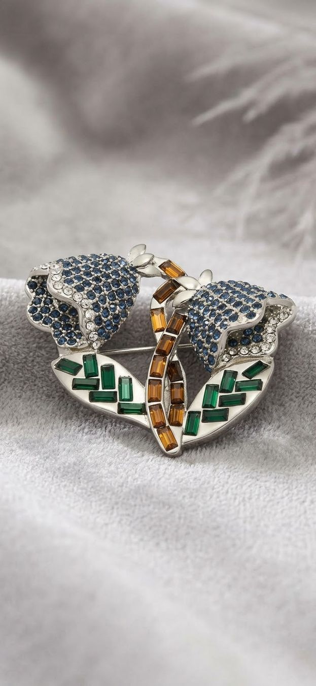 Max Mara Broches & Aiguilles: Broche neuve Max Mara – Neuf avec emballage d'origine à Echichens par unideks