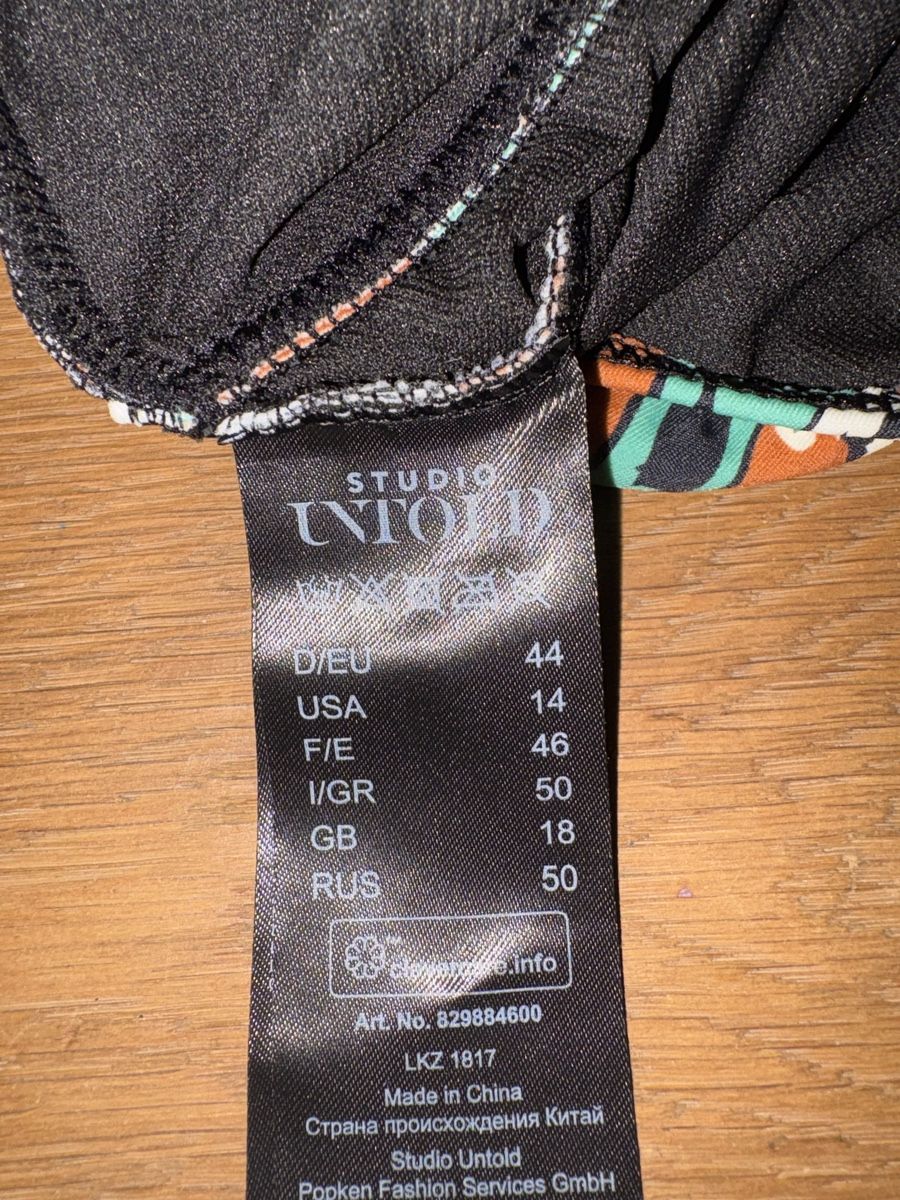 Costumi da bagno & Bikini: Badeanzug Studio Untold  Grösse 44  – Usato da Bürglen OW venduto da vofefi88 2