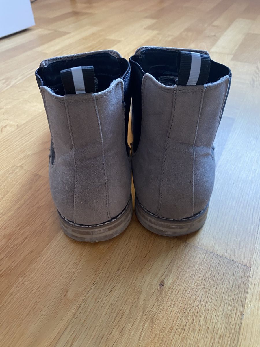 Herrenschuhe: Chelsea Boots aus Wildleder Gr. 41 – Gebraucht aus Burgdorf von allesolivia 3