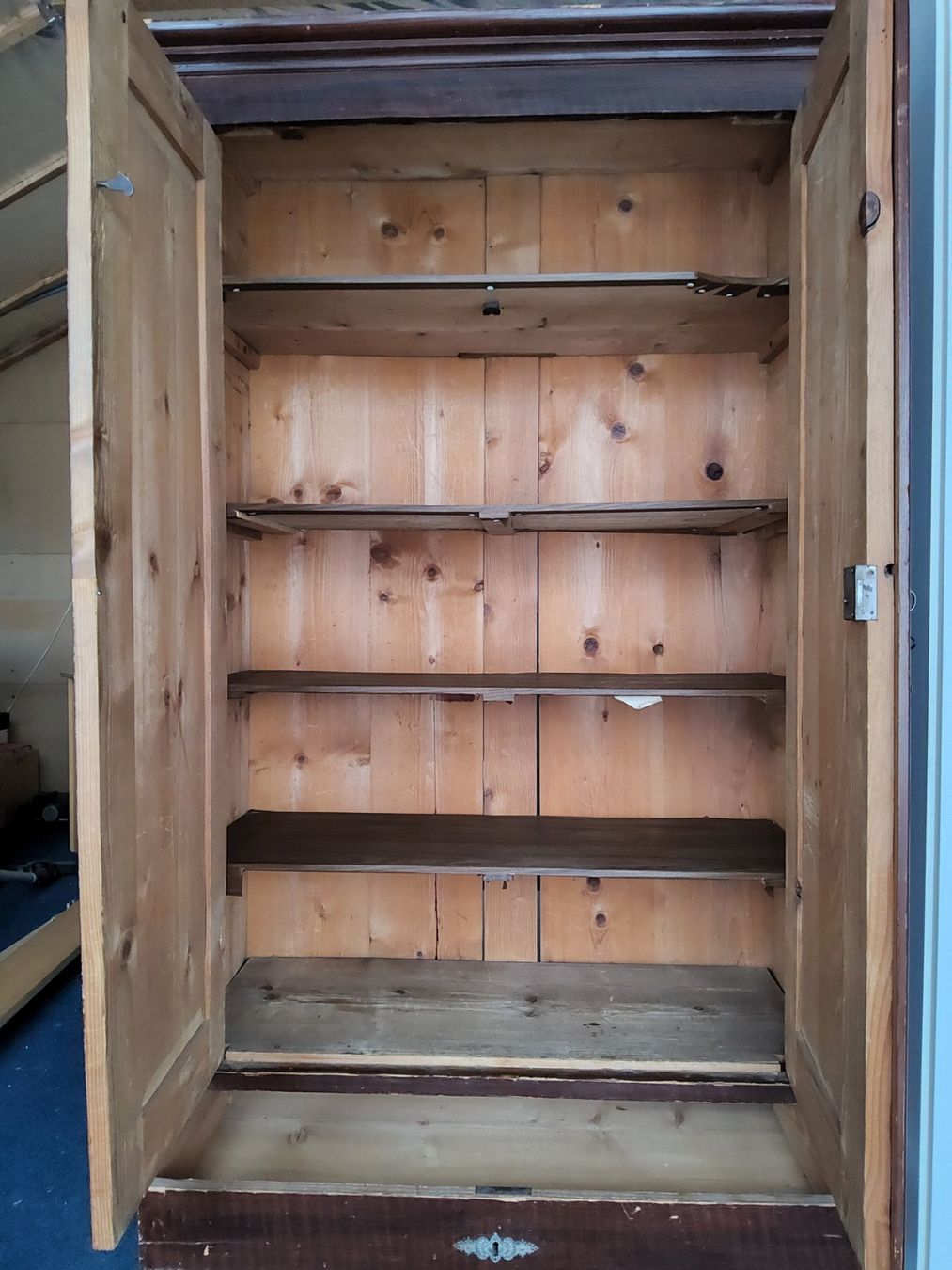 Armadi: Schrank aus Holz – Usato da Gelterkinden venduto da bsag78 1