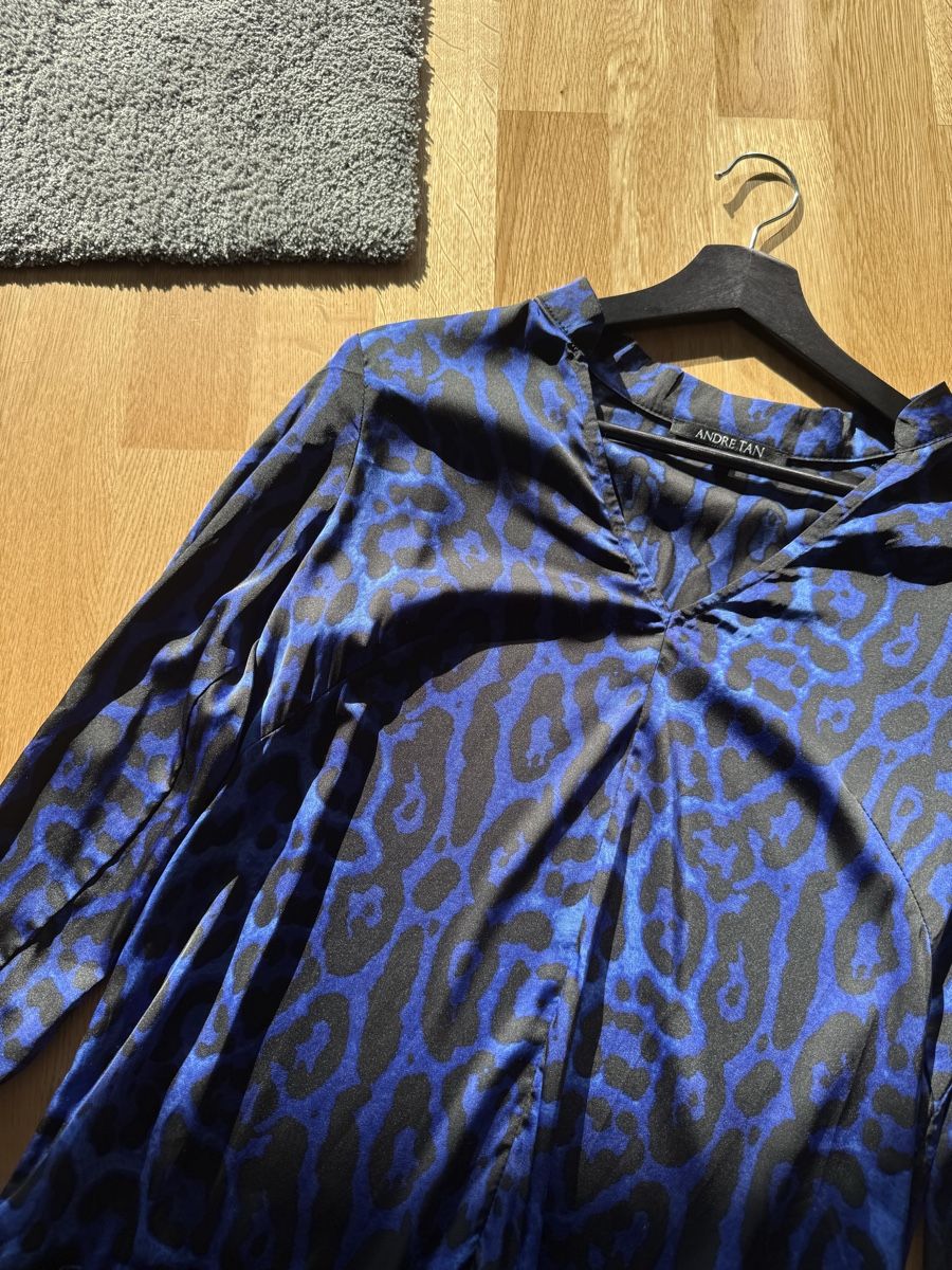 Vestiti: Robe courte Andre Tan imprimé léopard bleu taille S-M – Nuovo (secondo la descrizione) da Genève venduto da rom_8nwv 1