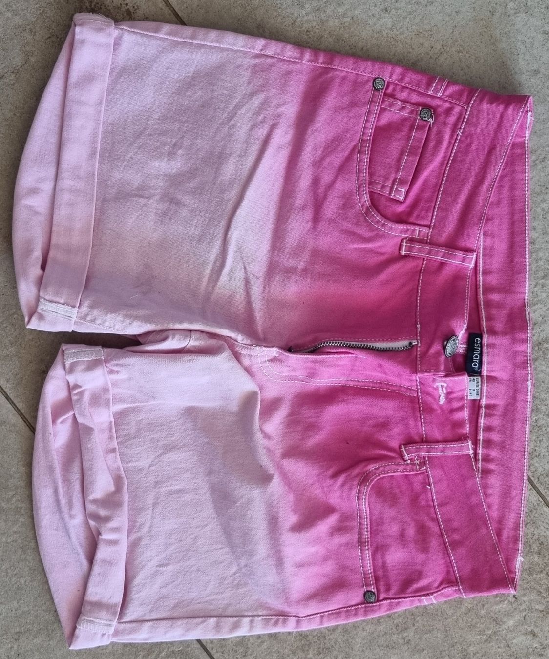 Kleiderpakete: Top & Shorts gr.42 – Gebraucht aus Grossdietwil von GNOM313 2