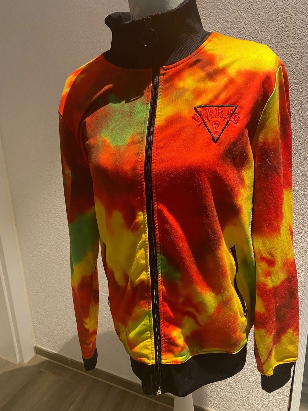 Guess Maglioni & Felpe: Guess J-balvin Edition – Nuovo (secondo la descrizione) da Opfikon venduto da MabelCouture 5