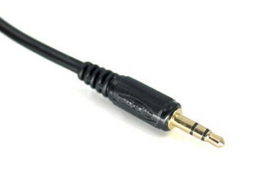 Cavi: Alpine KCE-236B Aux Kabel Audio Adapter – Nuovo e nell'imballaggio originale da Unterägeri venduto da RmOnline 3