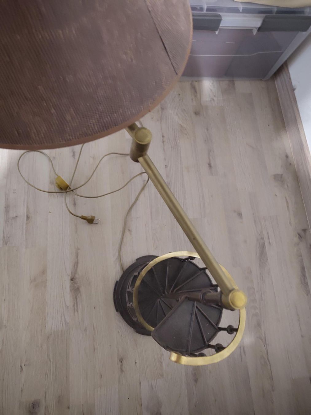 Lampen: Table lamp with spiral staircase base – Gebraucht aus Capolago von Bomberz 5
