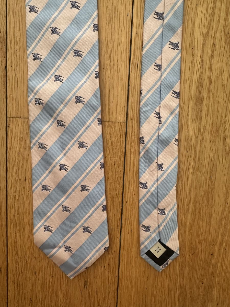 Burberry Cravatte: Burberry Tie Silk Blue Beige Pattern – Usato da Geneve venduto da iri_dr5s 2