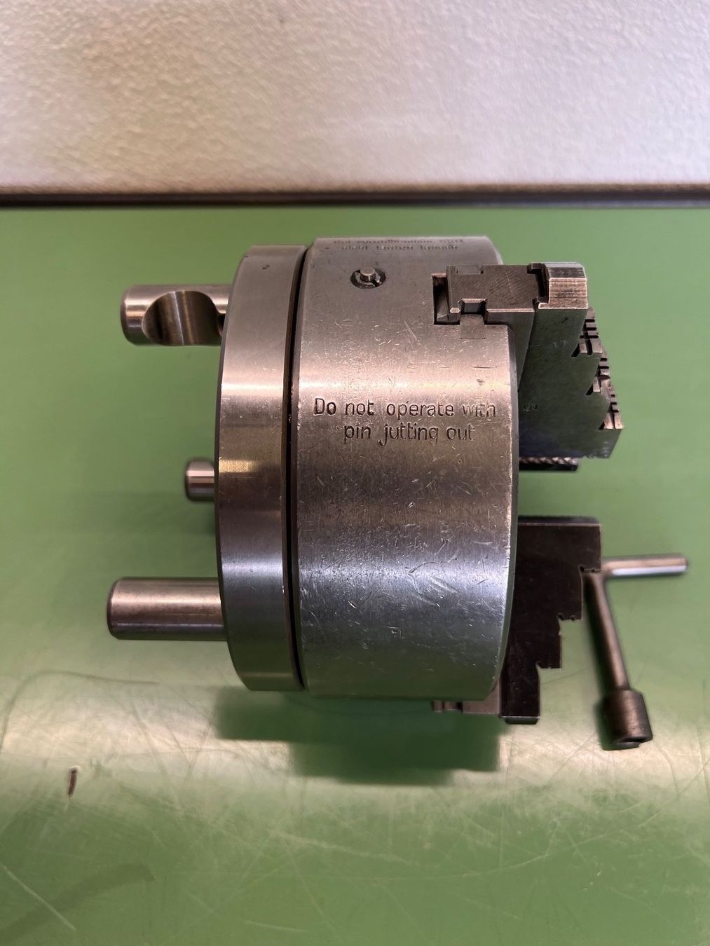 Reishauer Tutti gli attrezzi: REISHAUER mandrin 3 mors – Usato da Aarberg venduto da SNMachines 4