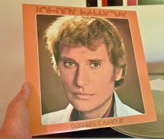TIRAGE LIM Johnny Hallyday – Derrière L'amour NR 2007/3000
