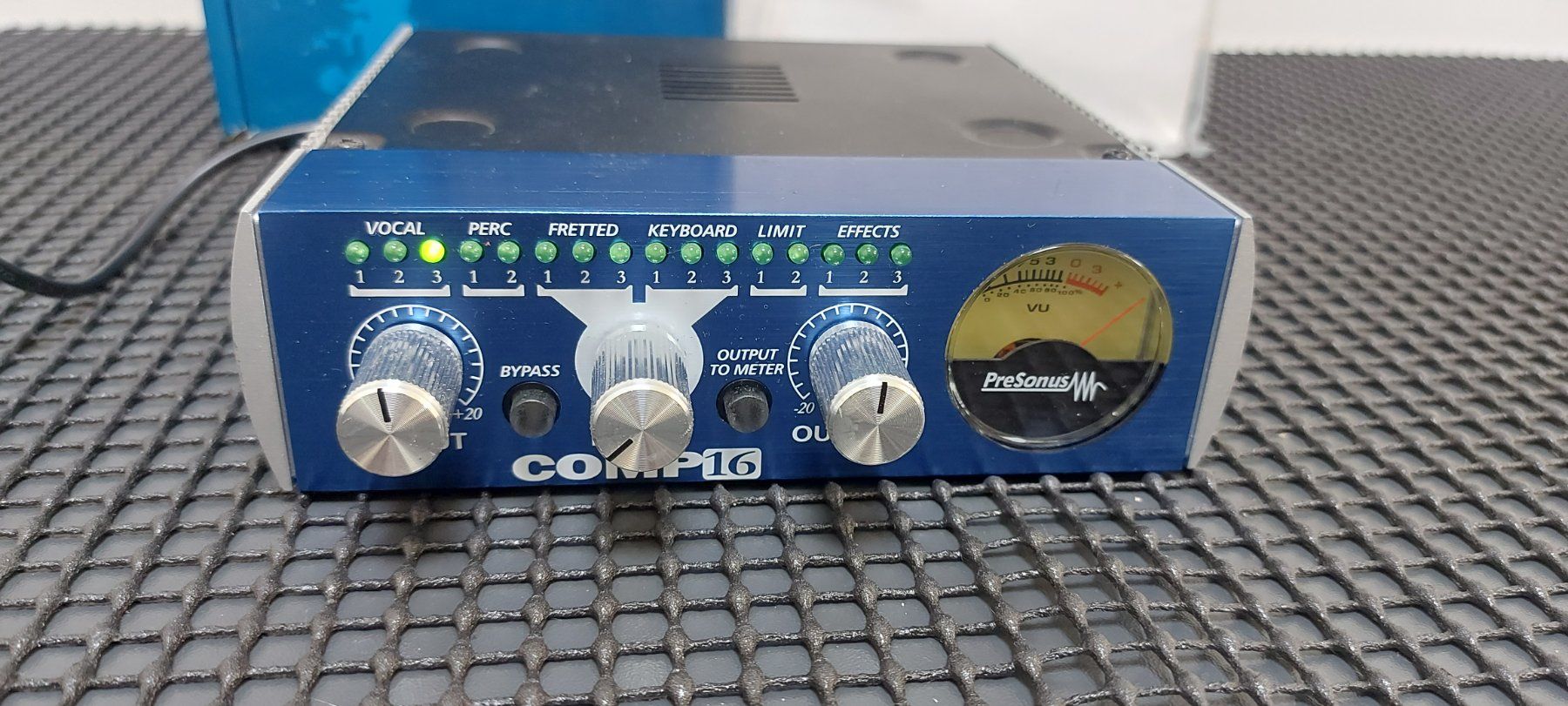 PreSonus Studioequipment: Presonus Comp 16 Preset Compressor inkl.netzteil, neuwertig – Neu (gemäss Beschreibung) aus Glattbrugg von Swissmusik 1