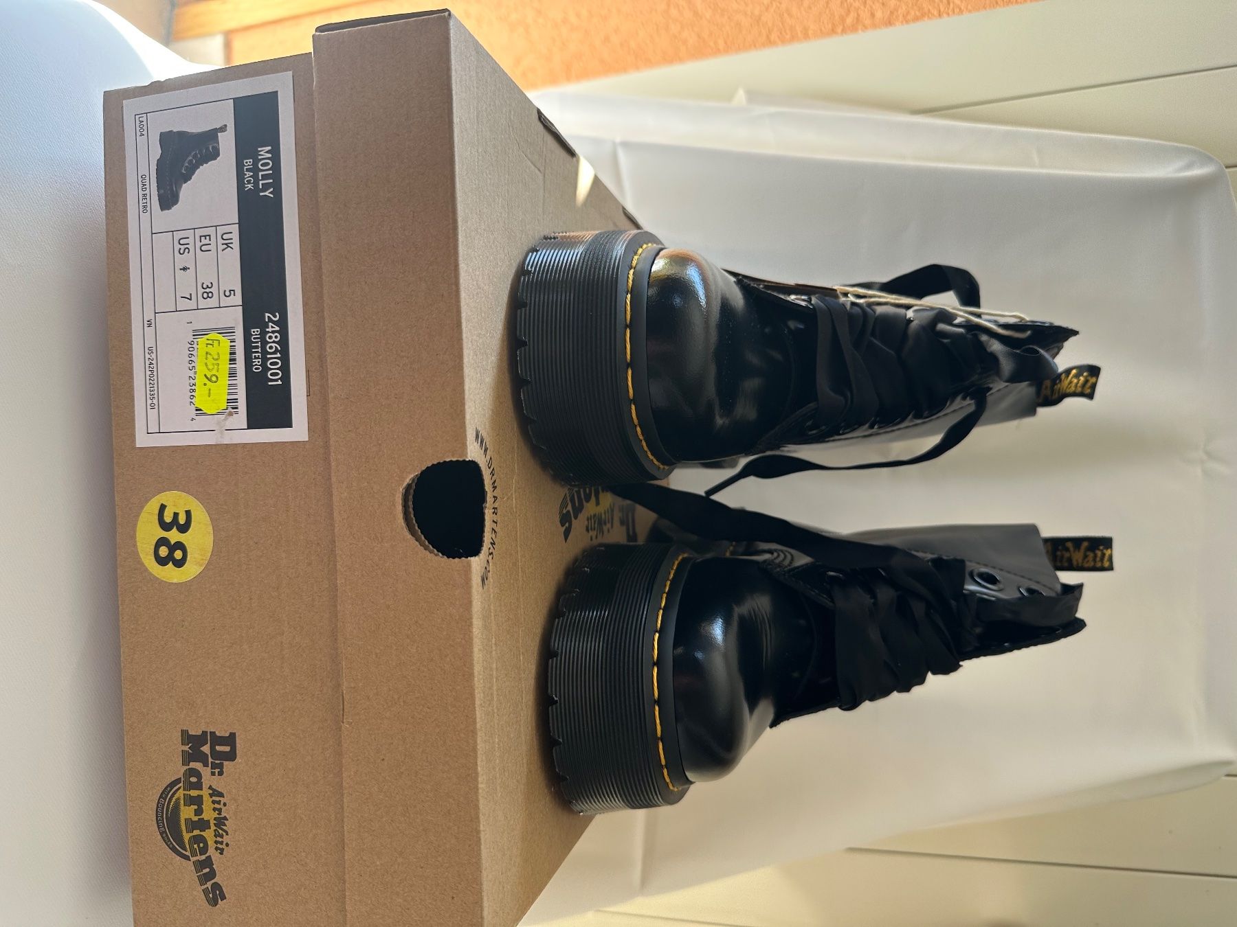 Dr. Martens Scarpe da uomo: Dr Martens Molly Black – Nuovo e nell'imballaggio originale da Onex venduto da eri_jx6q 3