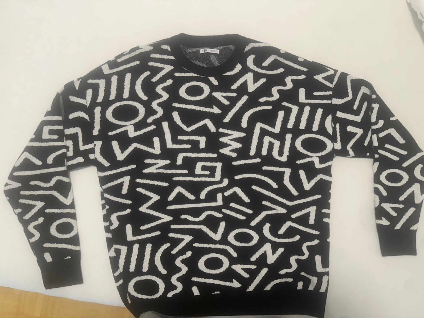 Zara Maglioni & Felpe: Sweater – Usato da Basel venduto da ari_qn6c