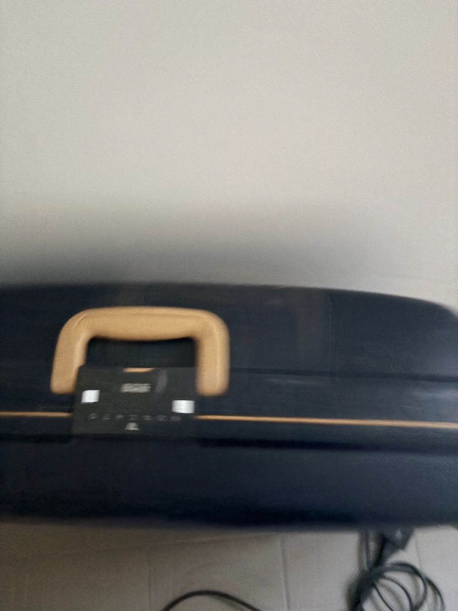 Valises de voyage: Large suitcase  – D'occasion à Schlieren par mor_7tc6 1