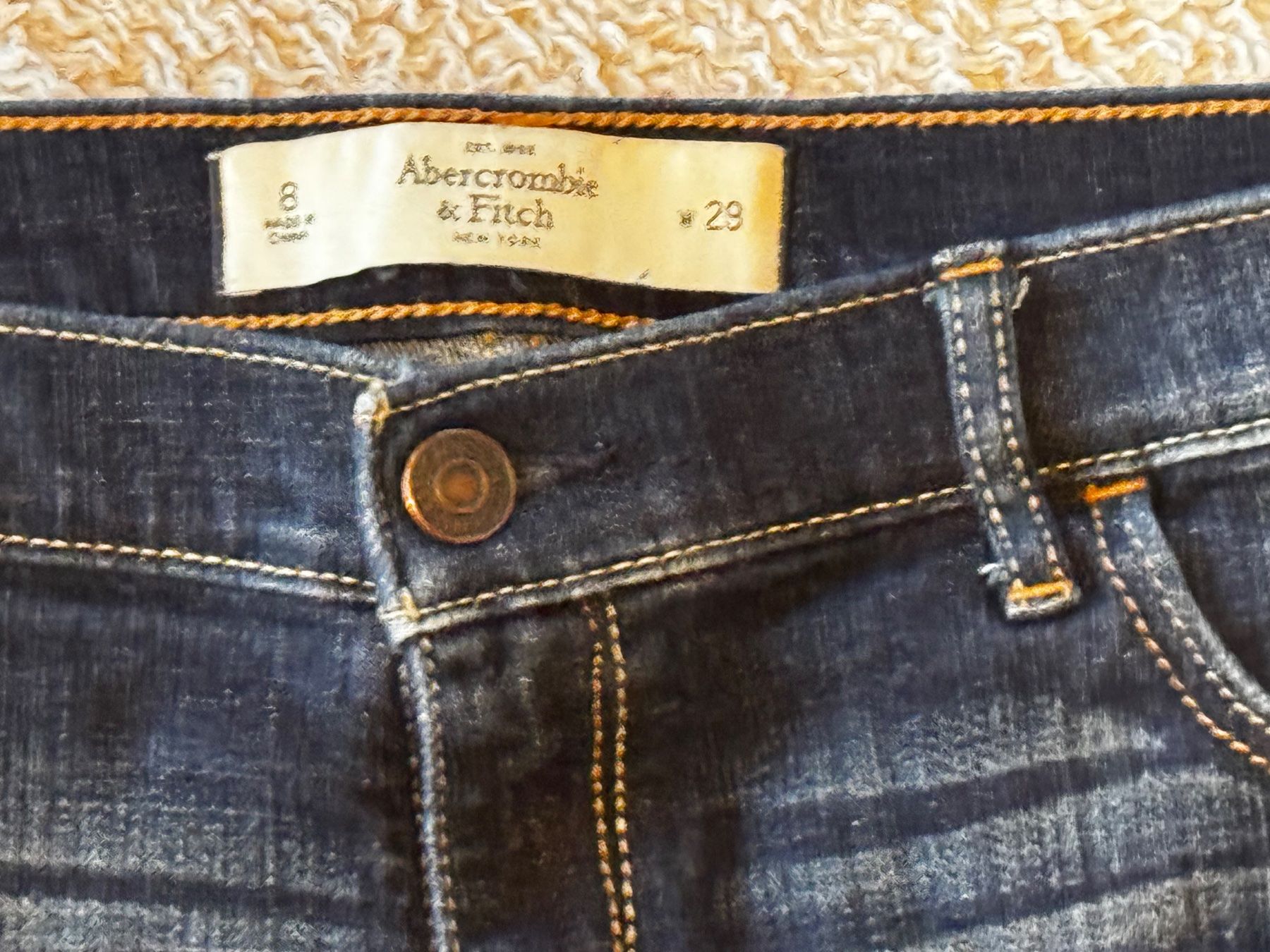 Abercrombie Jeans: Short Abercrombie & Fitch gr. 29 – Usato da Ovronnaz venduto da Etagne68 2