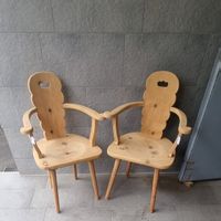 1 Paar Stühle mit Armlehnen aus Arve