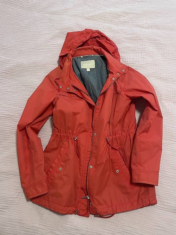 Giacche: rote wasserdichte Jacke – Usato da Zürich venduto da ruh_qrn7