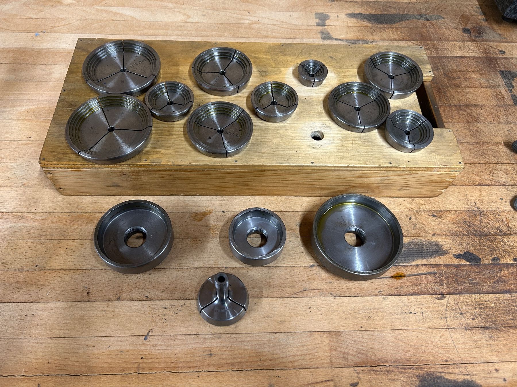 Schaublin Alle Werkzeuge: Glockenzangen W12 Display – Gebraucht aus Rothenfluh von BitterlinPartner 5