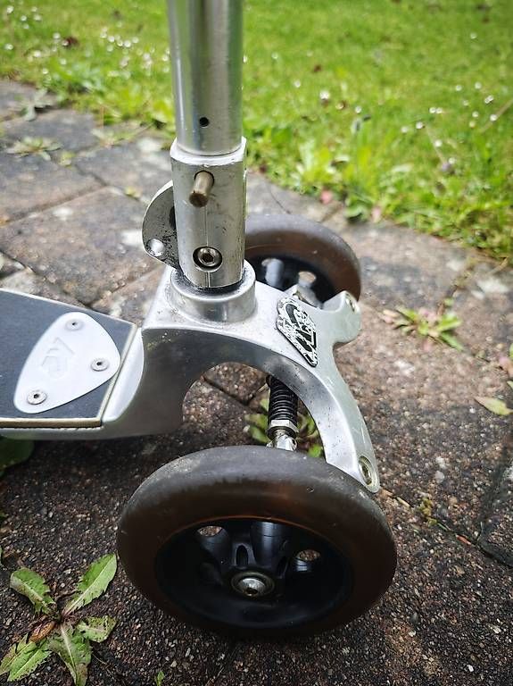 K2 Kickboard: Original K2 Kickboard / Tretroller  extrem robust – Usato da Rüfenacht BE venduto da Sumatrabali 2