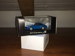 Porsche 911 (Typ 993) Carrera 4S 1/43 Porsche Dealer Box