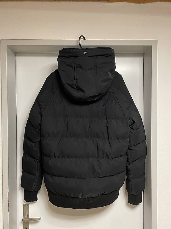 Giacche: Winterjacke Grösse M Kings will dream – Usato da Ostermundigen venduto da Flavio.2 1