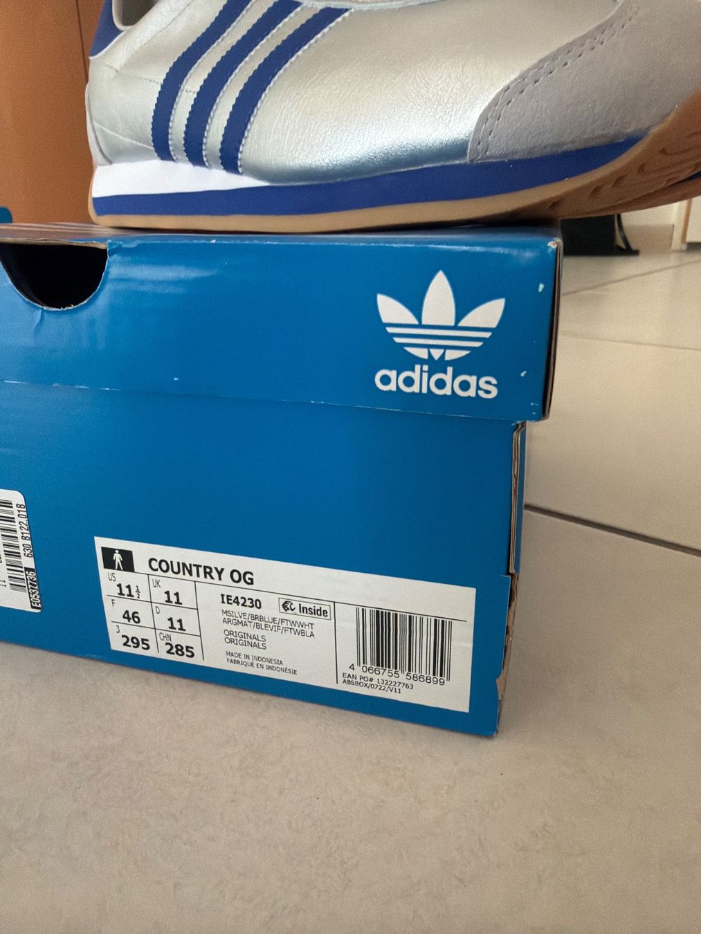 Adidas Scarpe da uomo: Adidas Turnschuhe, Gr. 46, NEU – Nuovo e nell'imballaggio originale da Egg b. Zürich venduto da d.t.t 1