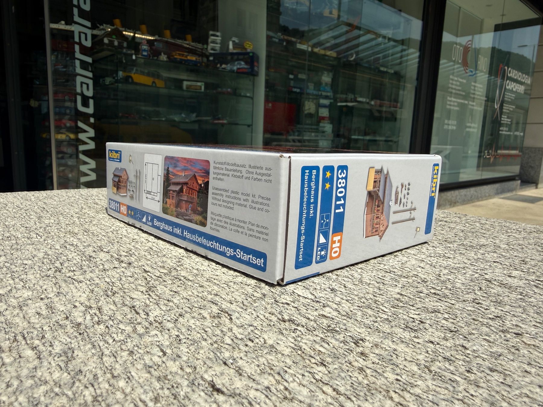 Kibri Modelleisenbahnen: Kibri 38011 Berghaus – Neu und originalverpackt aus Chiasso von Carrara-Modellismo 3