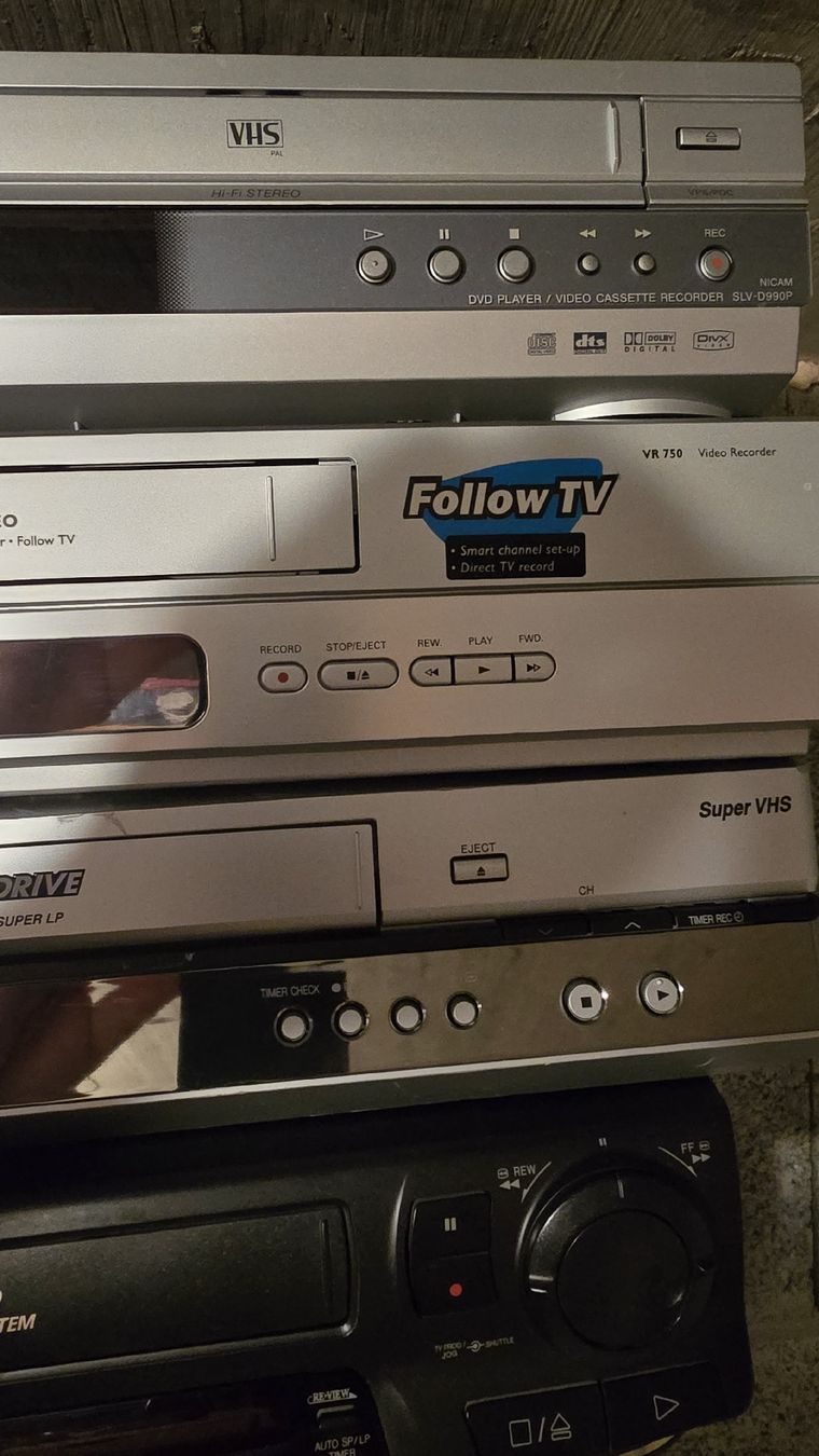 Registratori: Magnétoscopes VHS/DVD - Sony, Philips, Panasonic, JVC – Difettoso da Yverdon-les-Bains venduto da maleckyFCB 2