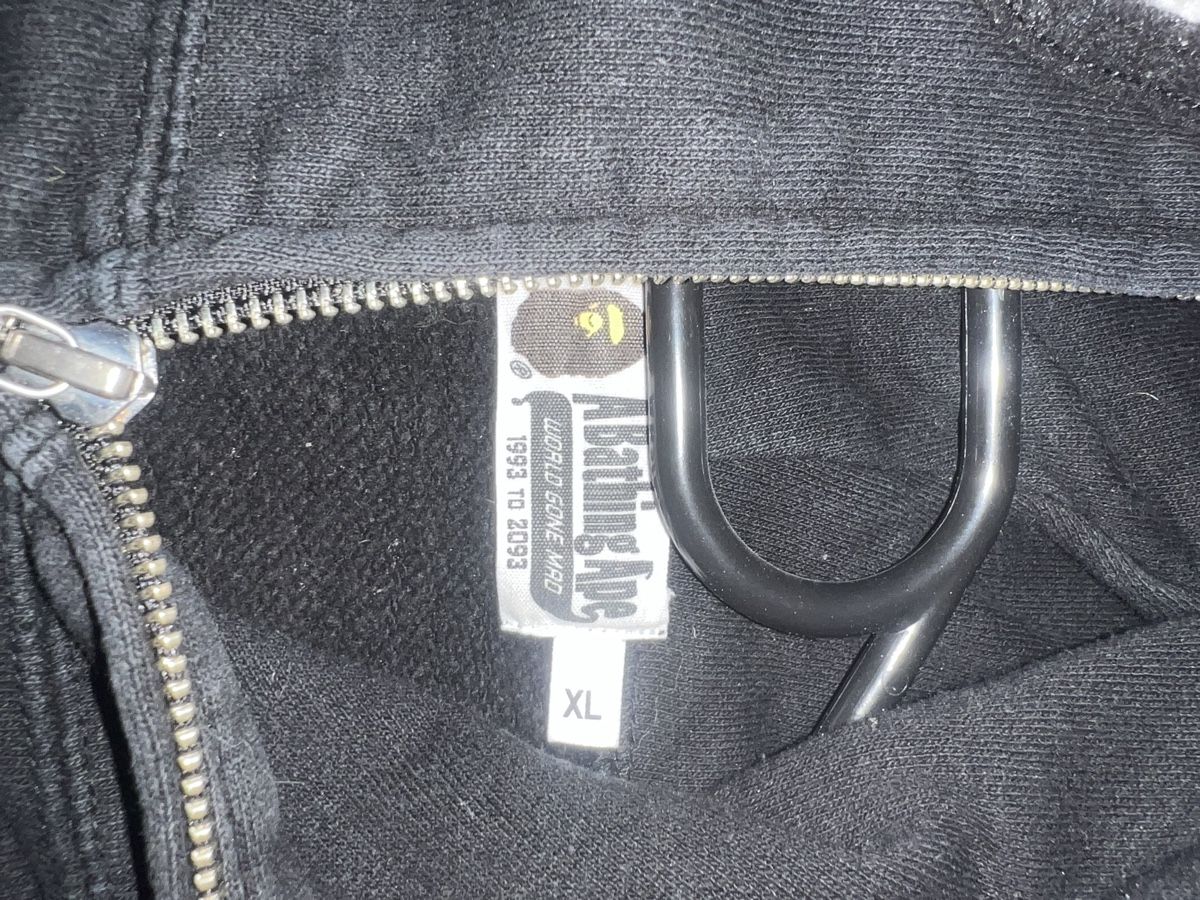 Bape Giacche: Bape Fullzip Shark – Usato da Uhwiesen venduto da maflo2 1