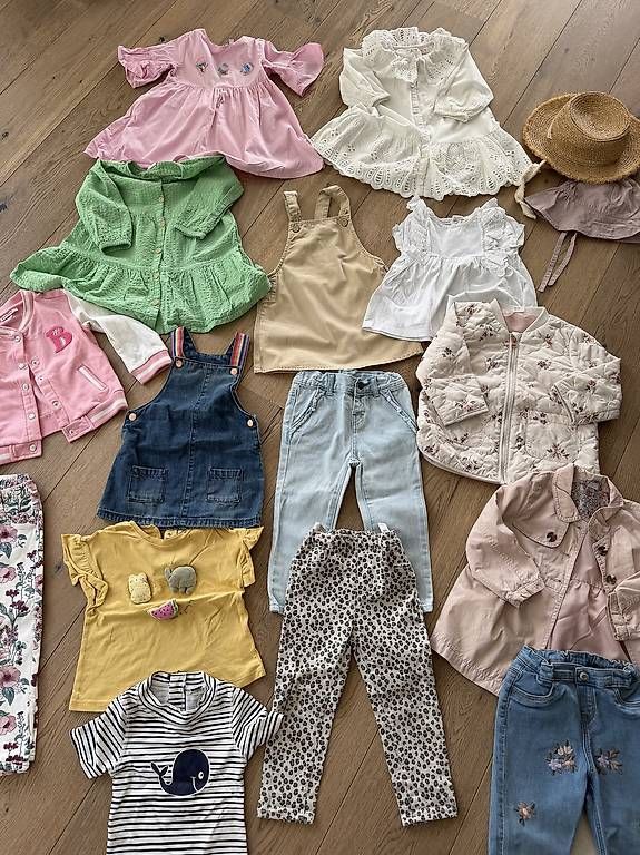 Zara Kleiderpakete & -sets: Mädchen Sommer Kleidung Set Gr 86-92 – Gebraucht aus Aarwangen von yul_25rt 4