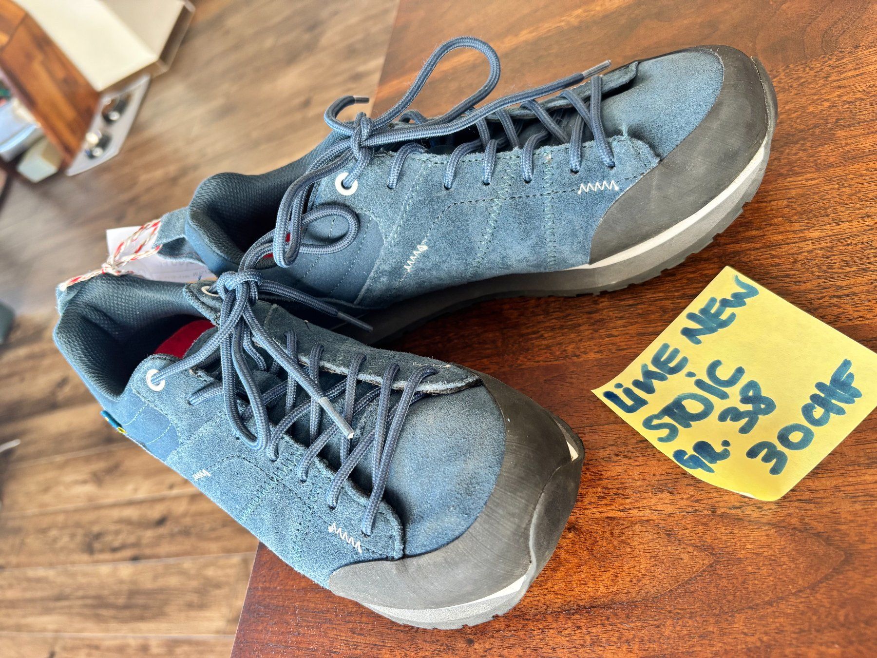 Scarpe da uomo: STOIC Schuhe Gr 38 Like new – Usato da Schönenbuch venduto da ver_58wg