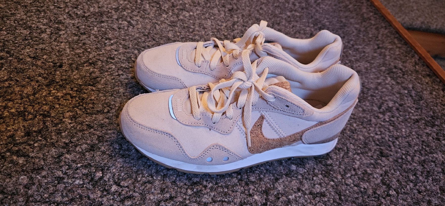 Nike Scarpe da uomo: Nike Schuhe, 1-3mal getragen – Nuovo (secondo la descrizione) da Ziefen venduto da flu_7slg 1
