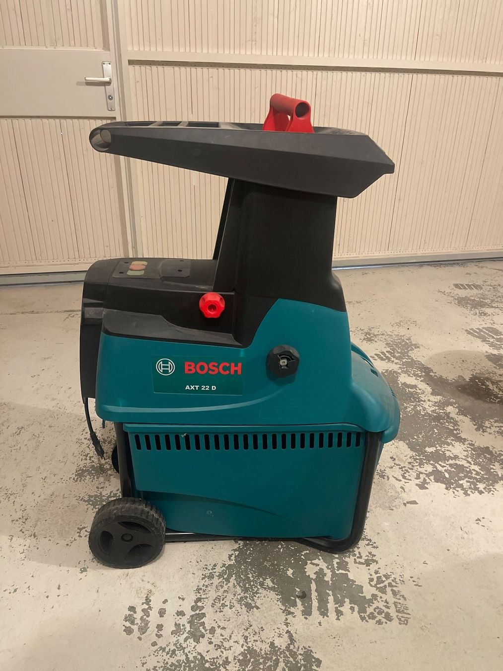 Bosch Déchiqueteuse: Häcksler Bosch AXT 22 D – D'occasion à Rafz par cloudflight15 2