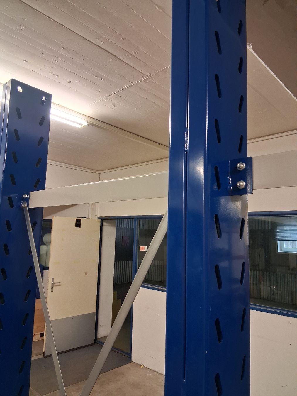 Scaffali: Kragarmregal - doppelseitig Eurokraft – Usato da Trimbach venduto da Tripoli_Trimbach 5