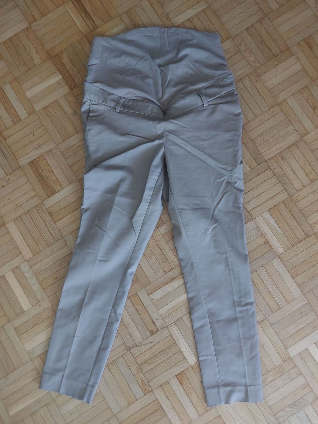 H&M Pantaloni: Maternity Hose H&M M – Nuovo (secondo la descrizione) da Rosshäusern venduto da ter_z9gp