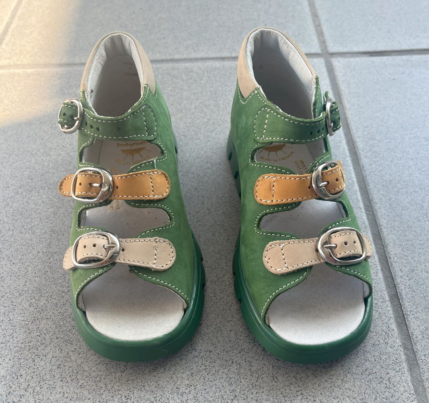 Scarpe per ragazzi: Babybotte Jungen Sandale – Nuovo (secondo la descrizione) da Meilen venduto da Collinsdegock